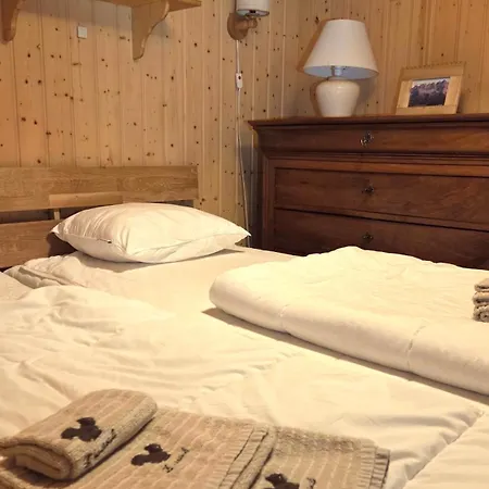 Ecureuil à - Portes Du Soleil *